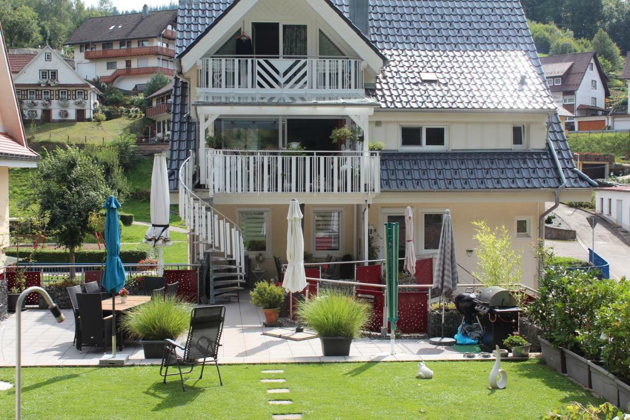 Apartamento Haus Laetsch Bad Peterstal-Griesbach Exterior foto